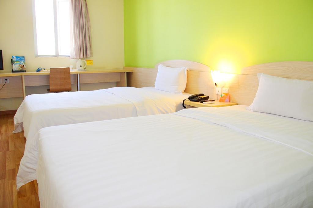 7Days Inn Foshan Dongfang Square Walmart Exteriér fotografie
